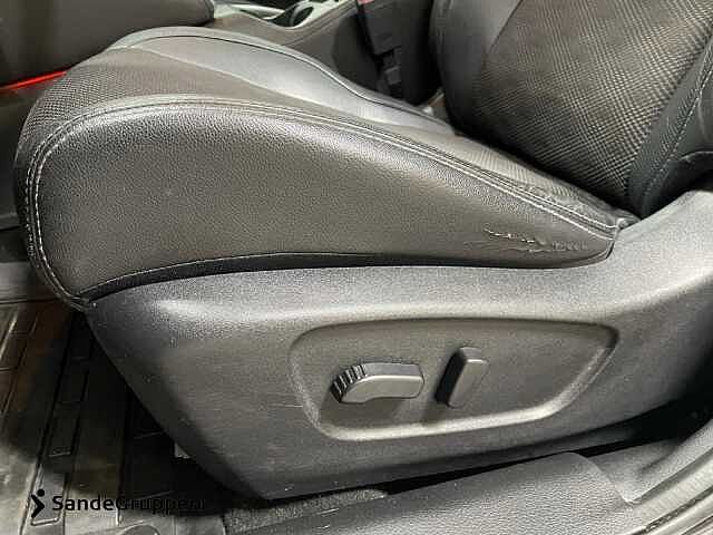 Nissan Qashqai 1,6 dCi 130 Tekna 4x4